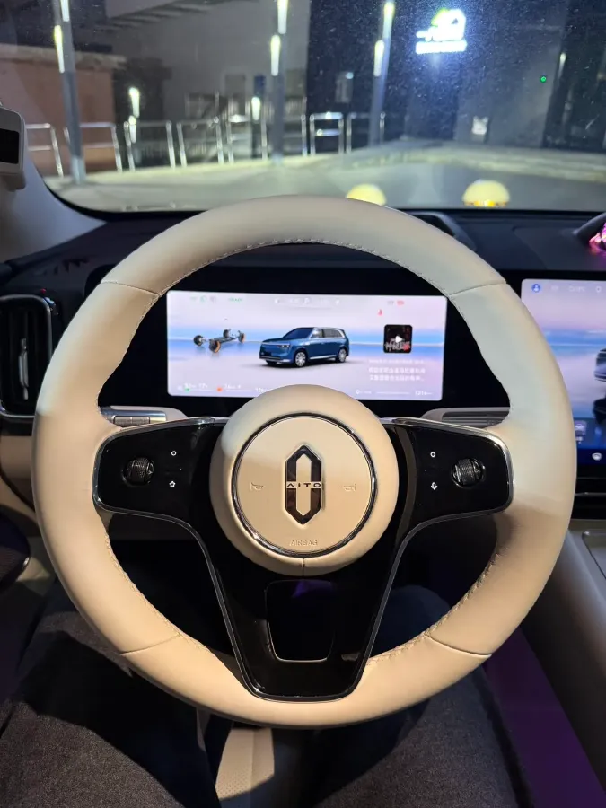 2025 AITO AITO M8 REEV 160HP REEV 53.4KWH,autocango,china used car exporter,china ev exporter,chinese used car exporter,chinese used ev exporter