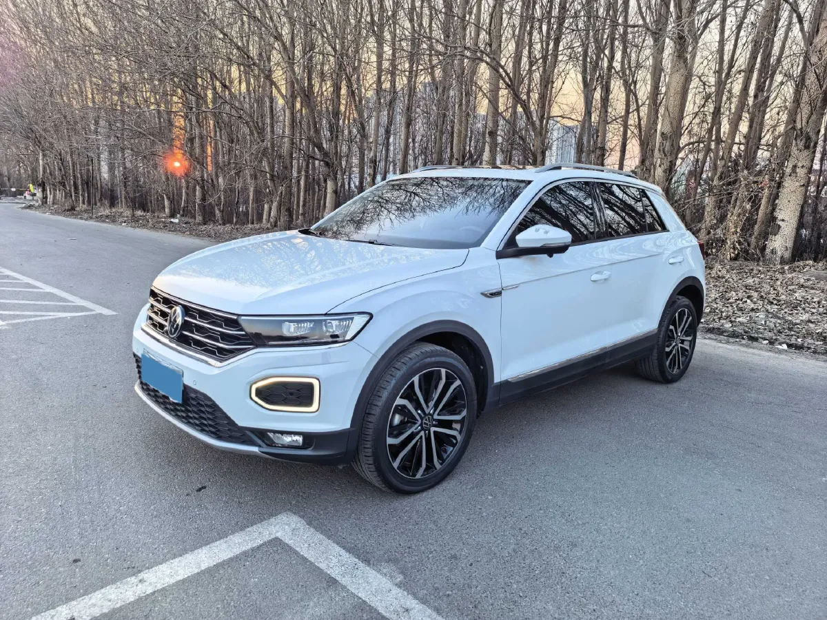 2022 Volkswagen T-Roc 1.4T 150HP L4 7DCT,autocango,china used car exporter,china ev exporter,chinese used car exporter,chinese used ev exporter
