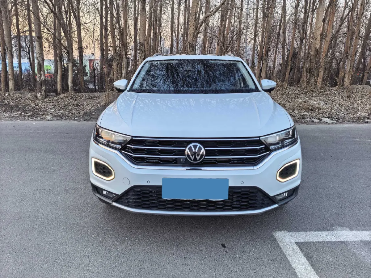 2022 Volkswagen T-Roc 1.4T 150HP L4 7DCT,autocango,china used car exporter,china ev exporter,chinese used car exporter,chinese used ev exporter