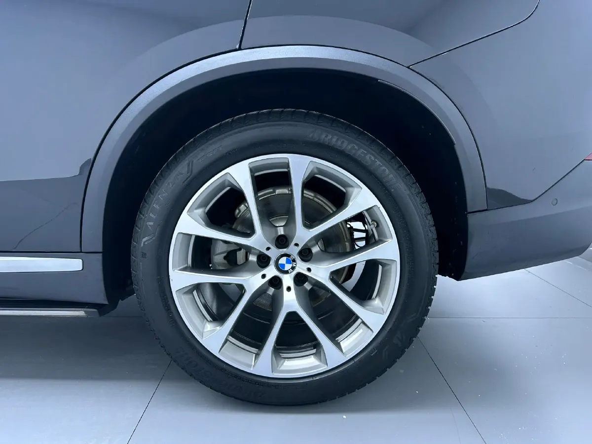 2020 BMW X5 2.0T 265HP L4 8AT,autocango,china used car exporter,china ev exporter,chinese used car exporter,chinese used ev exporter