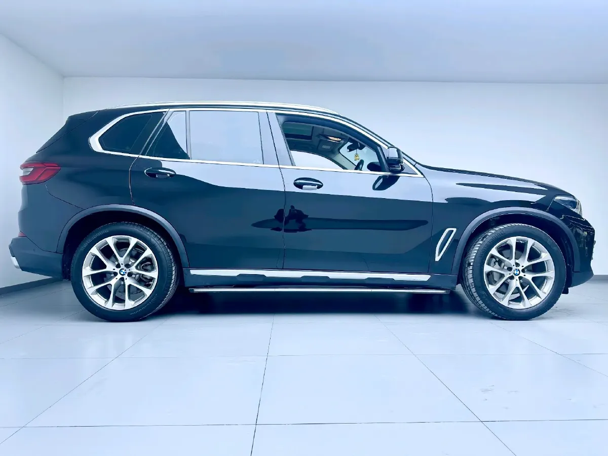 2020 BMW X5 2.0T 265HP L4 8AT,autocango,china used car exporter,china ev exporter,chinese used car exporter,chinese used ev exporter