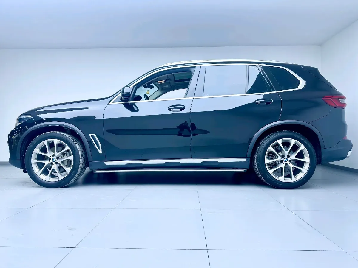 2020 BMW X5 2.0T 265HP L4 8AT,autocango,china used car exporter,china ev exporter,chinese used car exporter,chinese used ev exporter