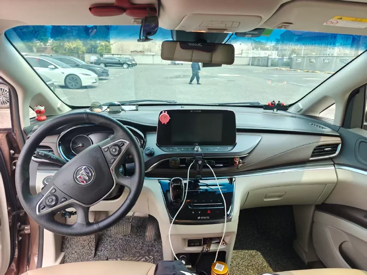 2021 Buick GL8 2.0T 237HP L4 9AT,autocango,china used car exporter,china ev exporter,chinese used car exporter,chinese used ev exporter