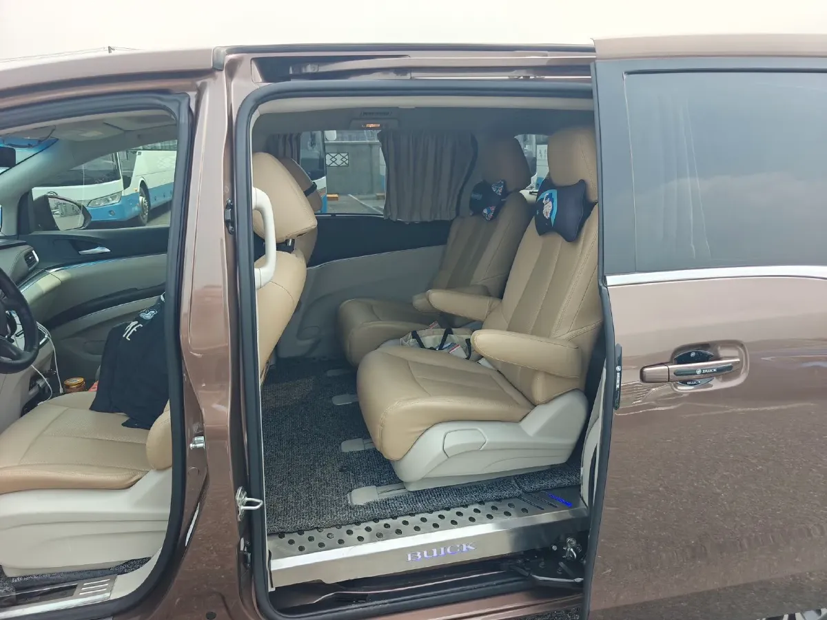 2021 Buick GL8 2.0T 237HP L4 9AT,autocango,china used car exporter,china ev exporter,chinese used car exporter,chinese used ev exporter