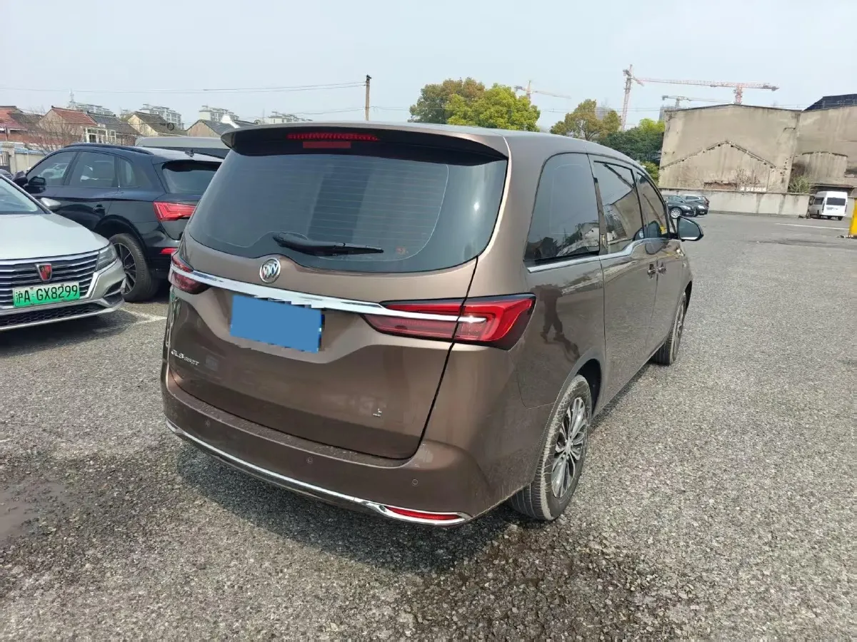 2021 Buick GL8 2.0T 237HP L4 9AT,autocango,china used car exporter,china ev exporter,chinese used car exporter,chinese used ev exporter