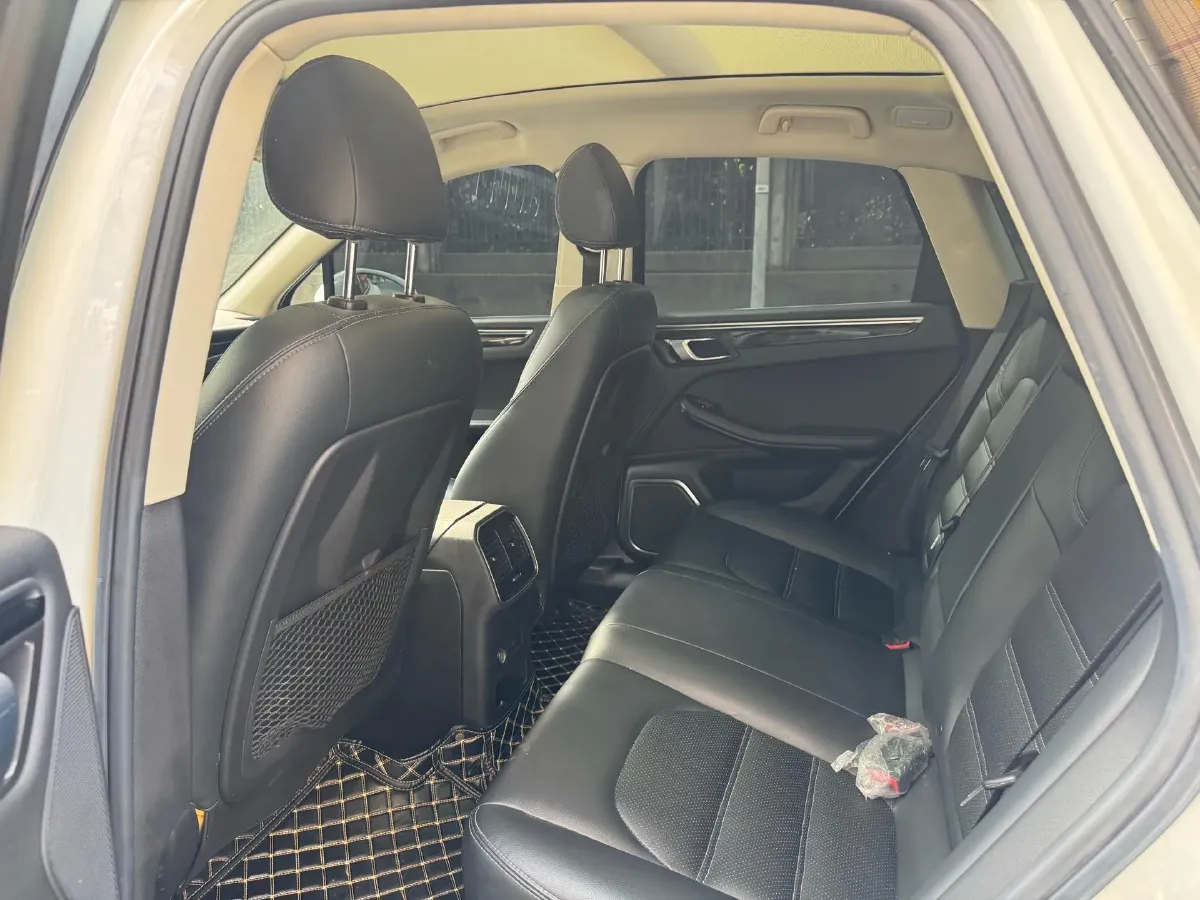 2017 Zotye SR9 2.0T 190HP L4 6DCT,autocango,china used car exporter,china ev exporter,chinese used car exporter,chinese used ev exporter