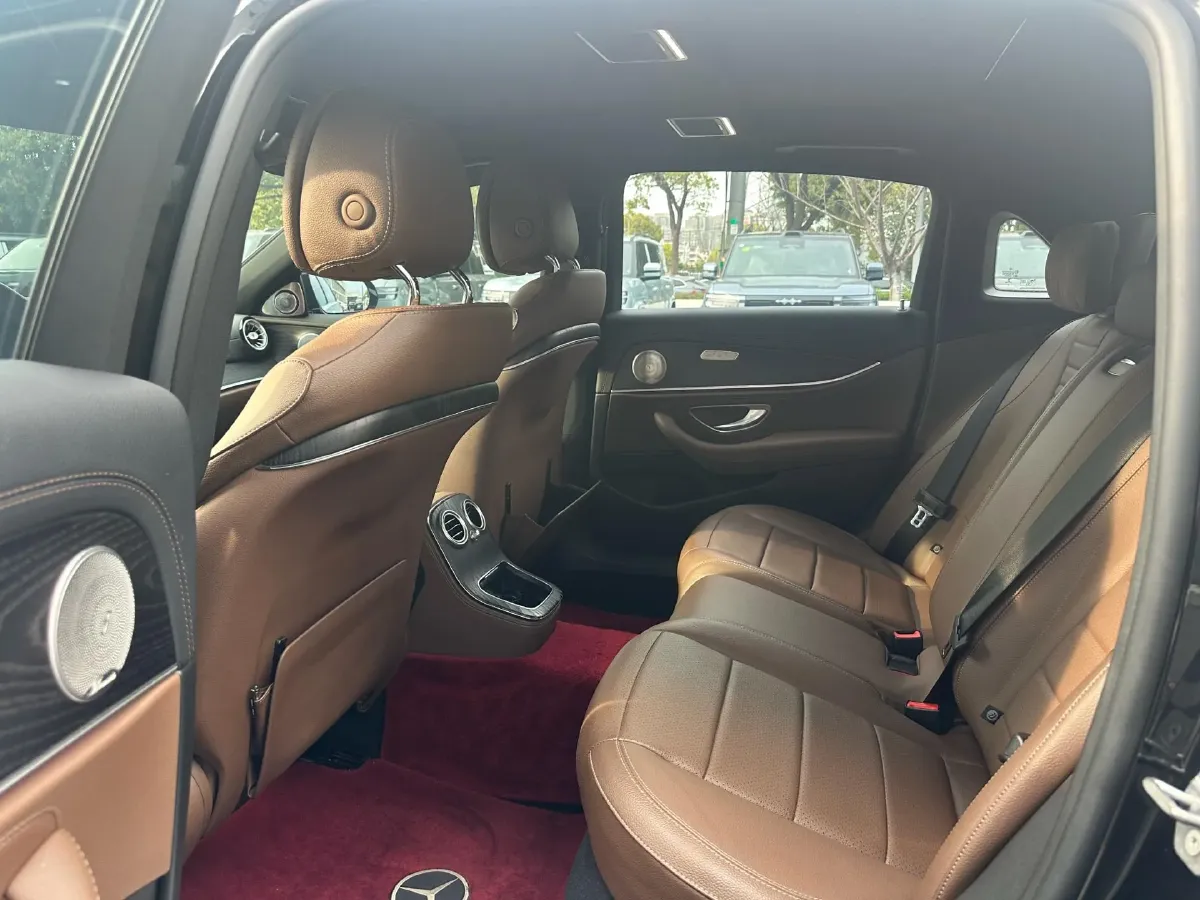 2021 Mercedes-Benz E Class 2.0T 197HP L4 9AT,autocango,china used car exporter,china ev exporter,chinese used car exporter,chinese used ev exporter