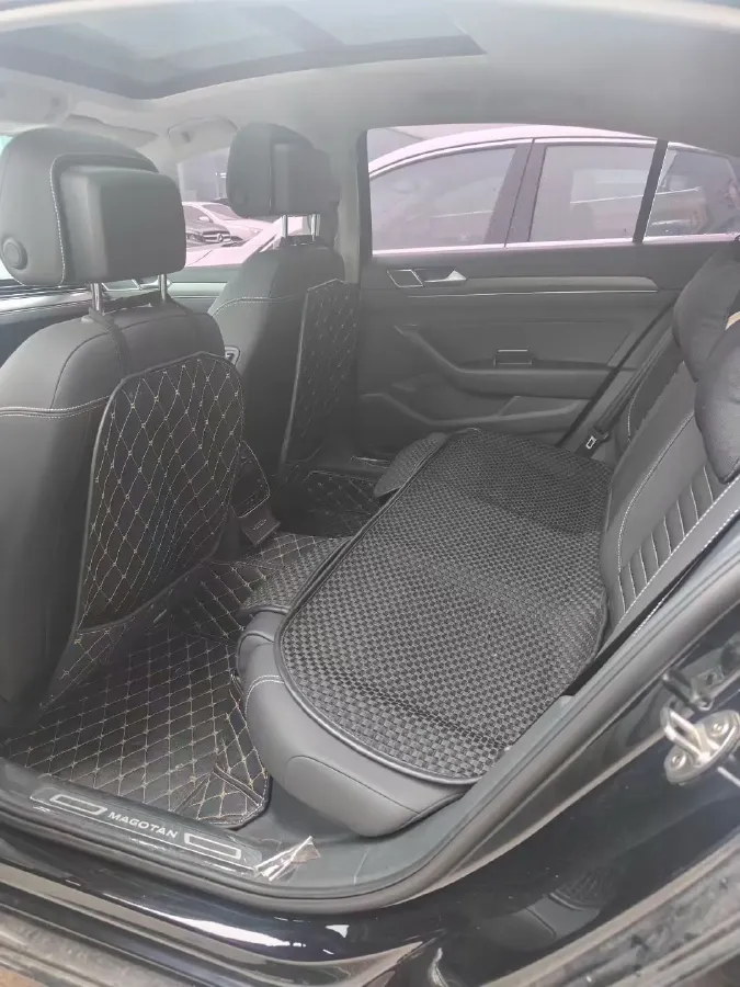 2020 Volkswagen Magotan 2.0T 186HP L4 7DCT,autocango,china used car exporter,china ev exporter,chinese used car exporter,chinese used ev exporter