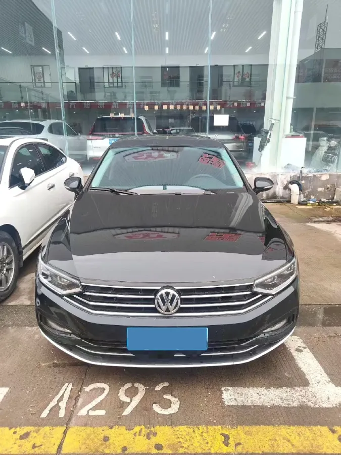 2020 Volkswagen Magotan 2.0T 186HP L4 7DCT,autocango,china used car exporter,china ev exporter,chinese used car exporter,chinese used ev exporter