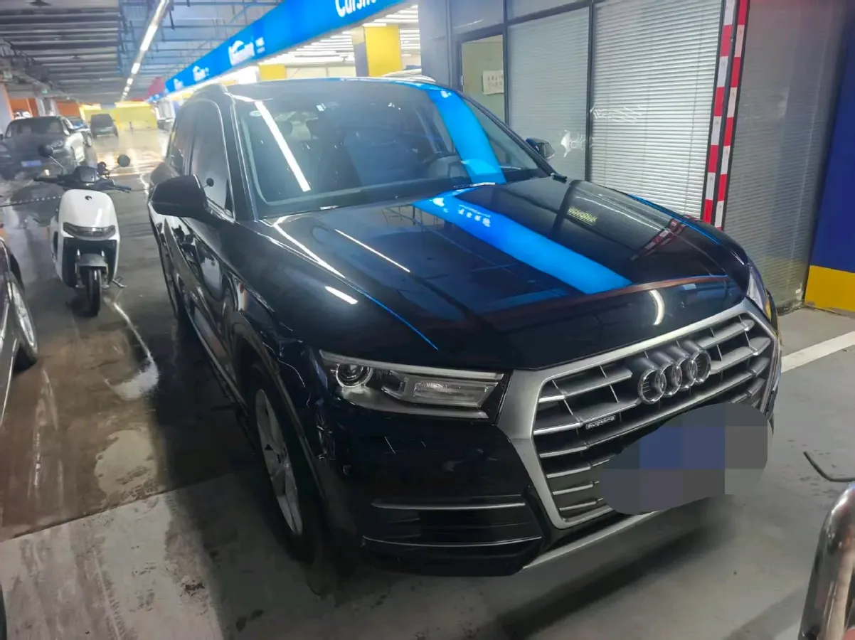 2020 Audi Q5L 2.0T 190HP L4 7DCT,autocango,china used car exporter,china ev exporter,chinese used car exporter,chinese used ev exporter