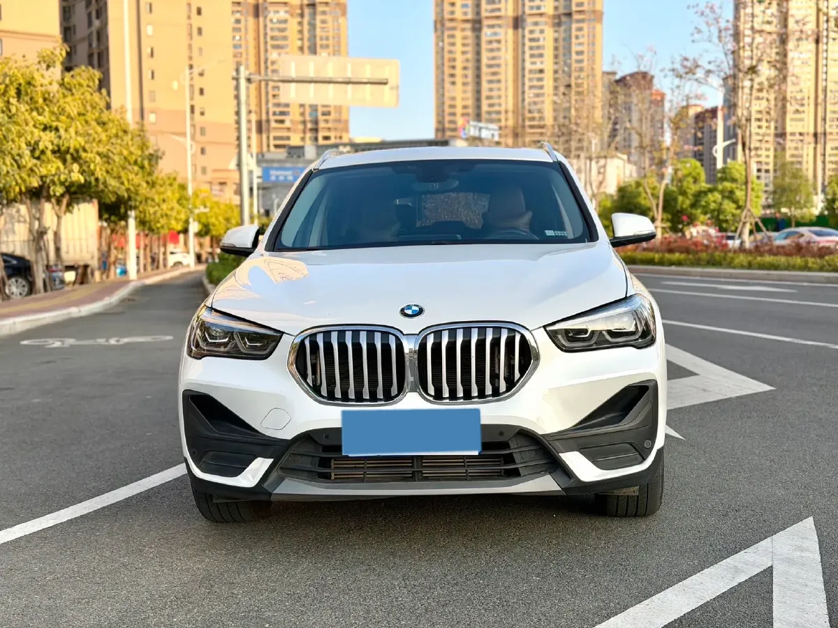 2022 BMW X1 2.0T 192HP L4 7DCT,autocango,china used car exporter,china ev exporter,chinese used car exporter,chinese used ev exporter