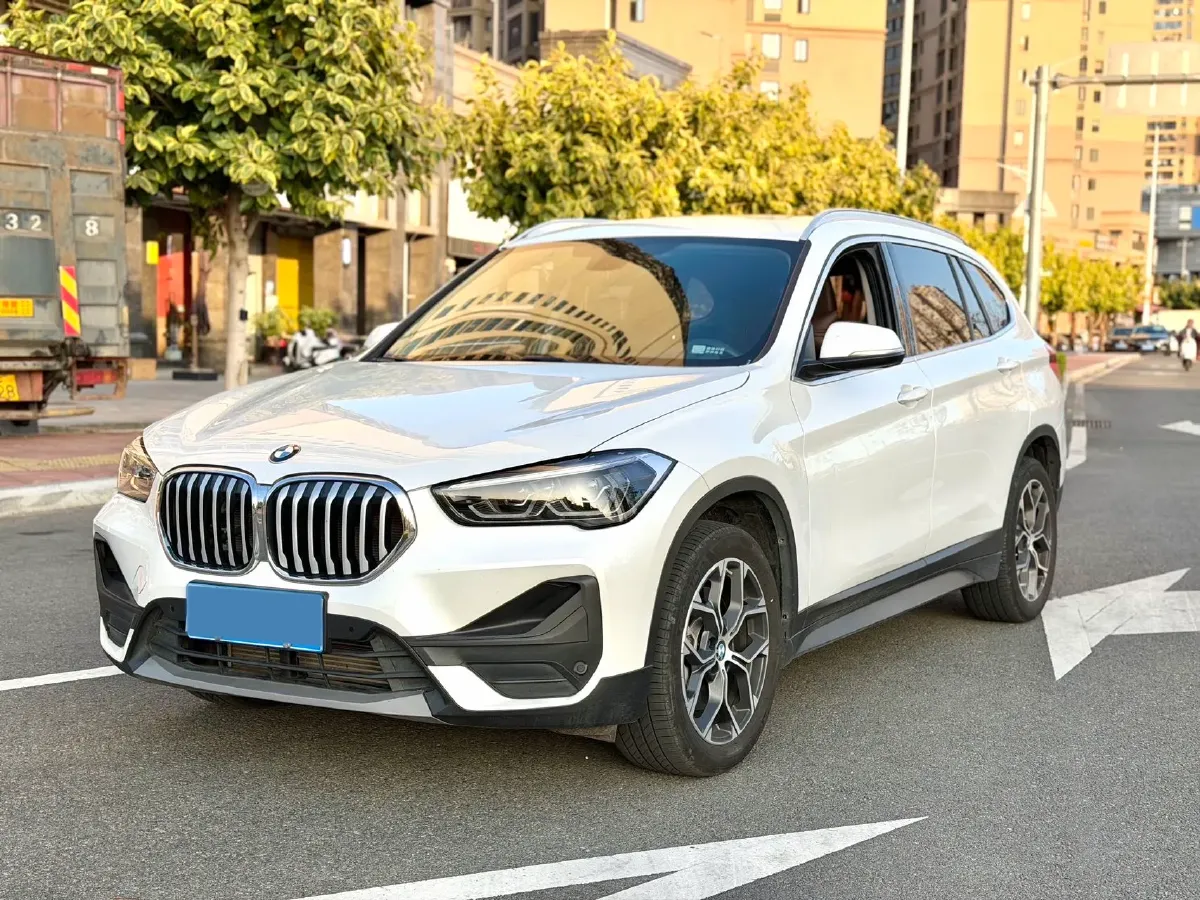 2022 BMW X1 2.0T 192HP L4 7DCT,autocango,china used car exporter,china ev exporter,chinese used car exporter,chinese used ev exporter