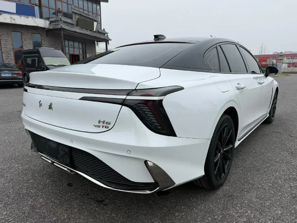 2023 HongQi H6 2.0T 252HP L4 8AT,autocango,china used car exporter,china ev exporter,chinese used car exporter,chinese used ev exporter