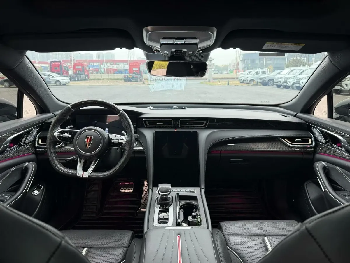 2023 HongQi H6 2.0T 252HP L4 8AT,autocango,china used car exporter,china ev exporter,chinese used car exporter,chinese used ev exporter