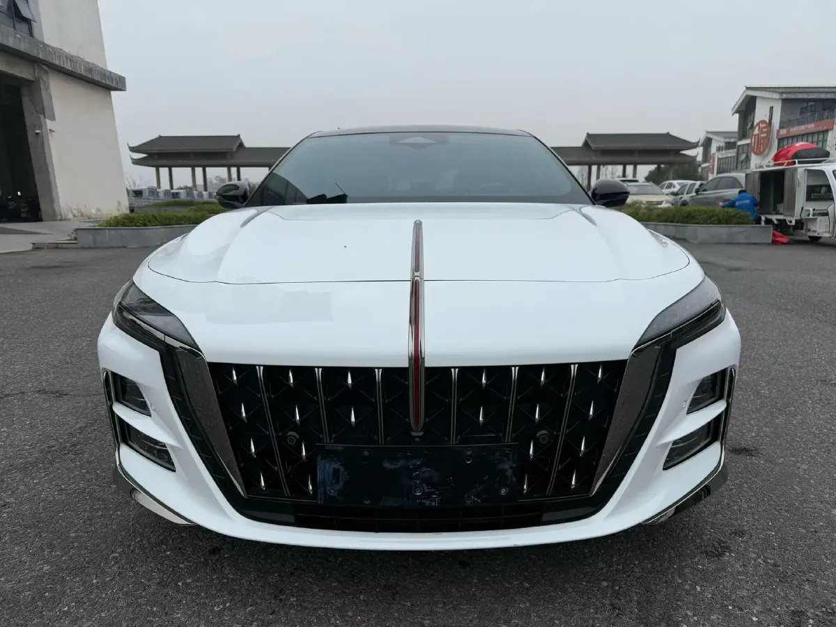 2023 HongQi H6 2.0T 252HP L4 8AT,autocango,china used car exporter,china ev exporter,chinese used car exporter,chinese used ev exporter