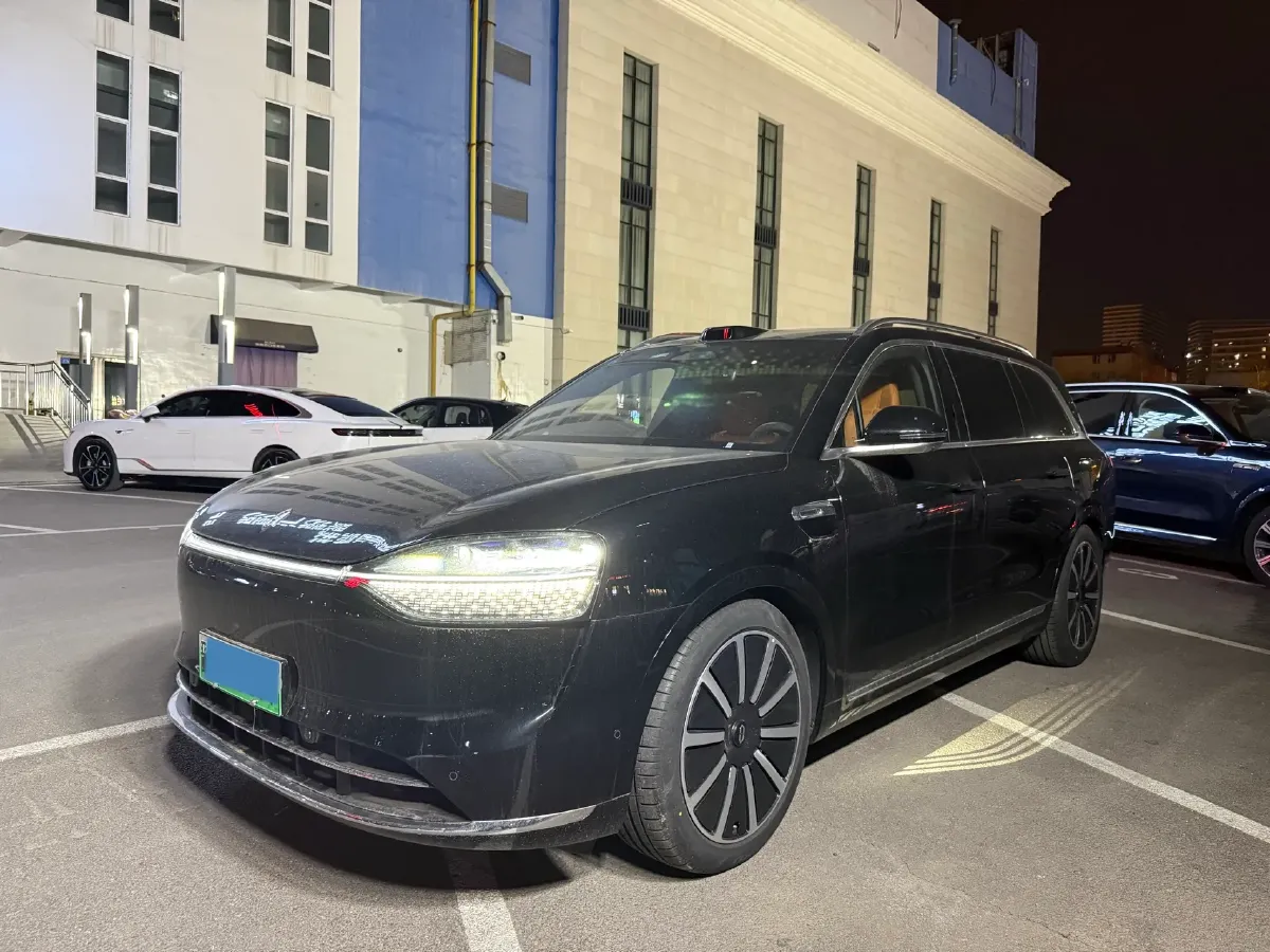 2025 AITO AITO M9 REEV 160HP REEV 52KWH,autocango,china used car exporter,china ev exporter,chinese used car exporter,chinese used ev exporter