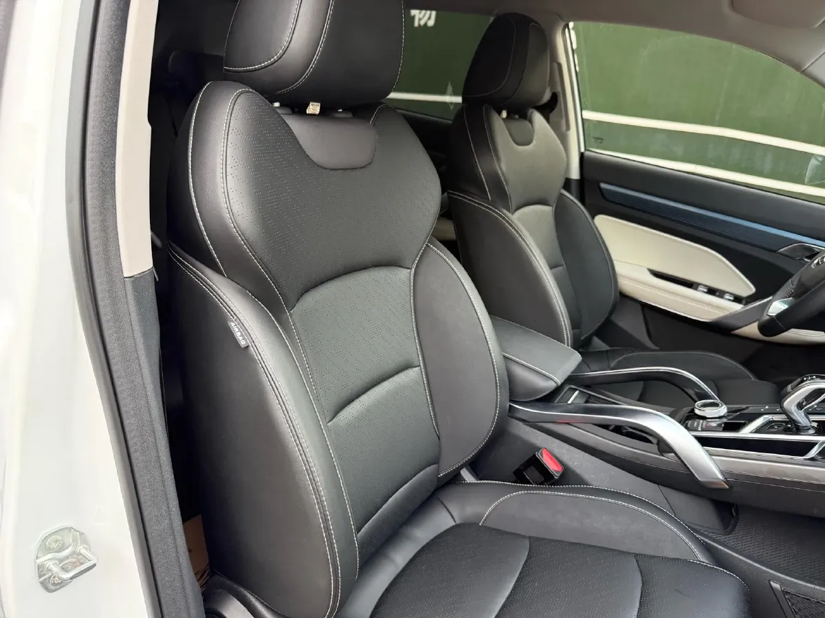 2022 Geely Azkarra 1.8T 184HP L4 7DCT,autocango,china used car exporter,china ev exporter,chinese used car exporter,chinese used ev exporter