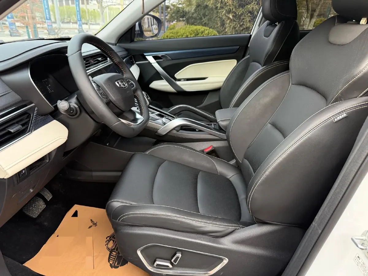 2022 Geely Azkarra 1.8T 184HP L4 7DCT,autocango,china used car exporter,china ev exporter,chinese used car exporter,chinese used ev exporter