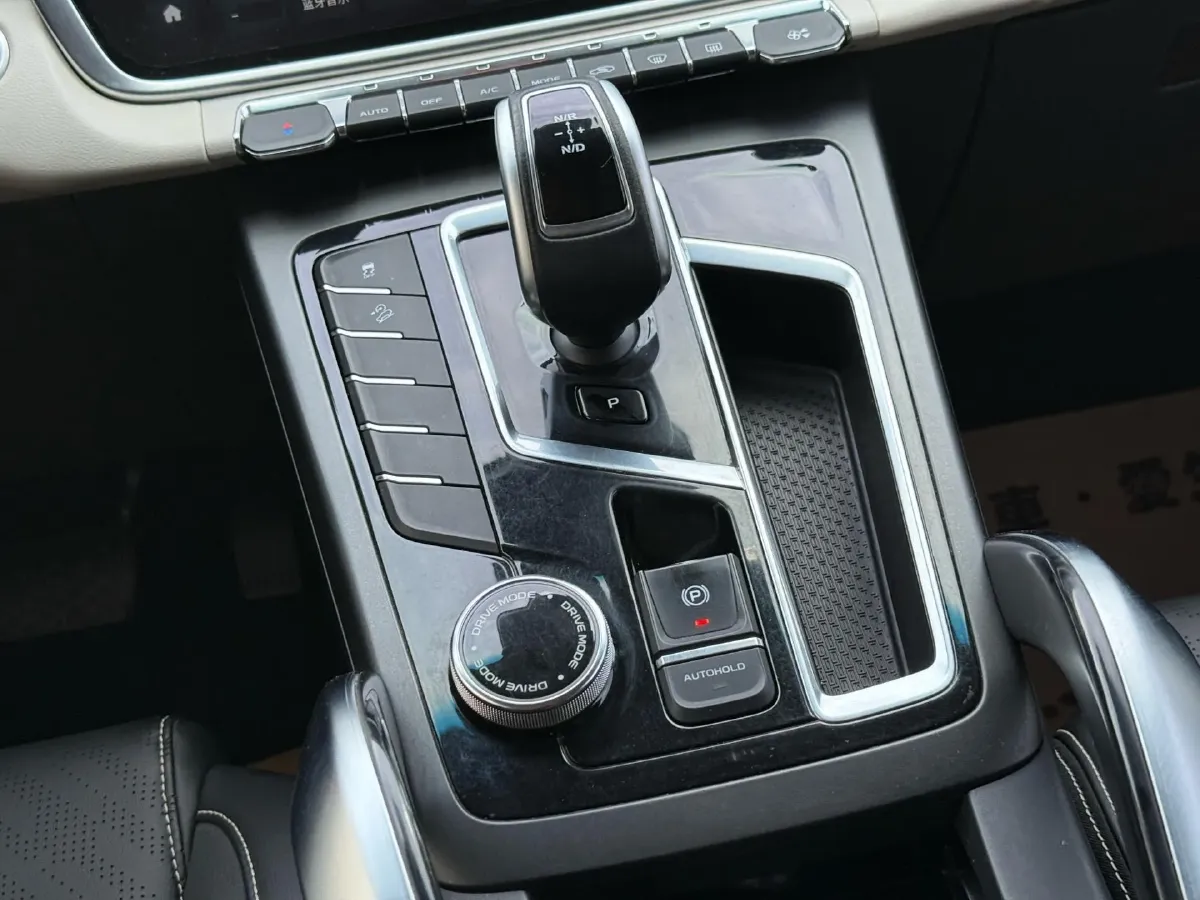 2022 Geely Azkarra 1.8T 184HP L4 7DCT,autocango,china used car exporter,china ev exporter,chinese used car exporter,chinese used ev exporter