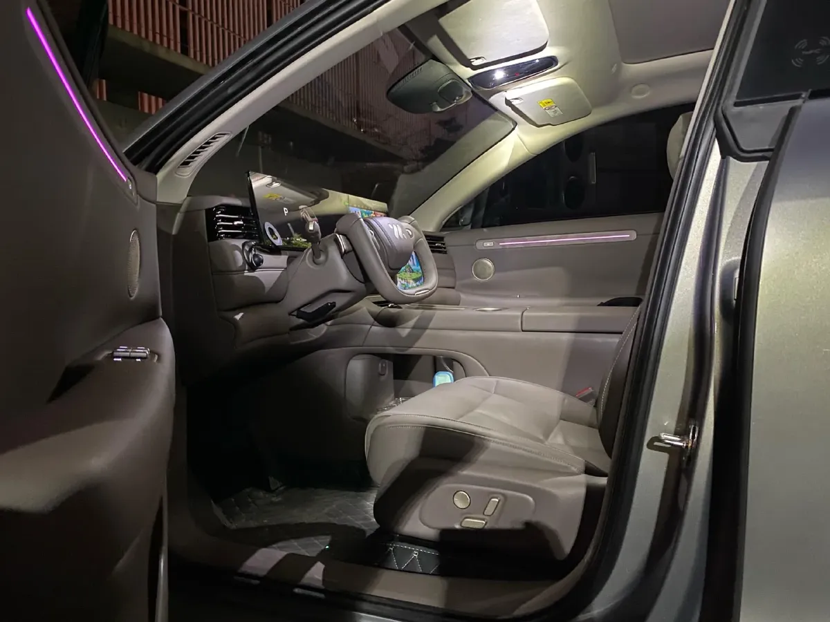 2026 IM LS6 REEV 155HP REEV,autocango,china used car exporter,china ev exporter,chinese used car exporter,chinese used ev exporter