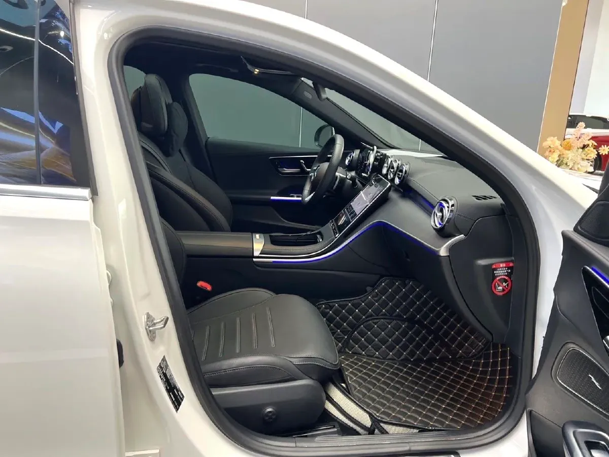 2025 Mercedes-Benz C Class 1.5T 204HP L4 9AT,autocango,china used car exporter,china ev exporter,chinese used car exporter,chinese used ev exporter