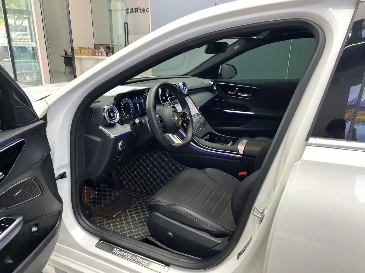 2025 Mercedes-Benz C Class 1.5T 204HP L4 9AT,autocango,china used car exporter,china ev exporter,chinese used car exporter,chinese used ev exporter