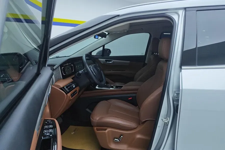 2020 HaiMa 7X 1.6T 195HP L4 6AT,autocango,china used car exporter,china ev exporter,chinese used car exporter,chinese used ev exporter