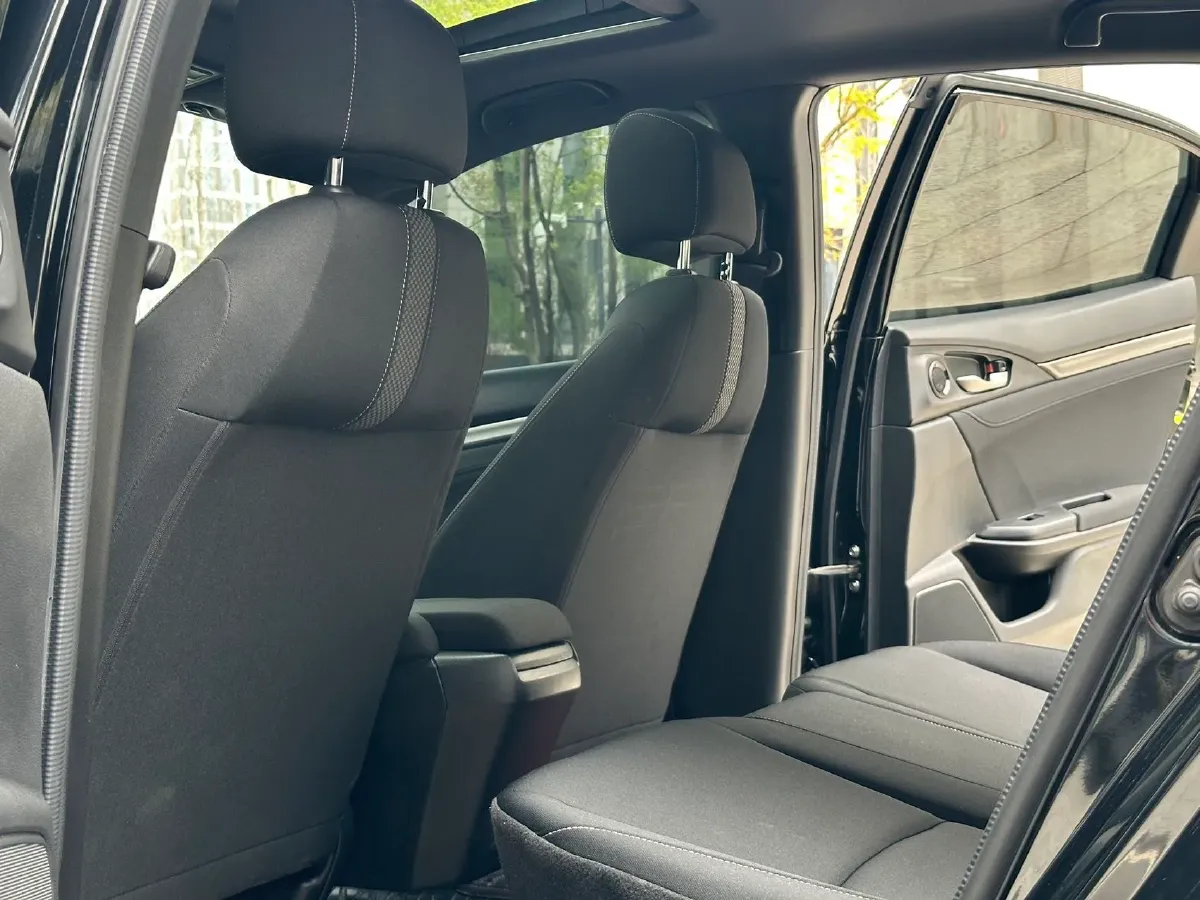 2021 Honda Civic 1.5T 177HP L4 CVT,autocango,china used car exporter,china ev exporter,chinese used car exporter,chinese used ev exporter