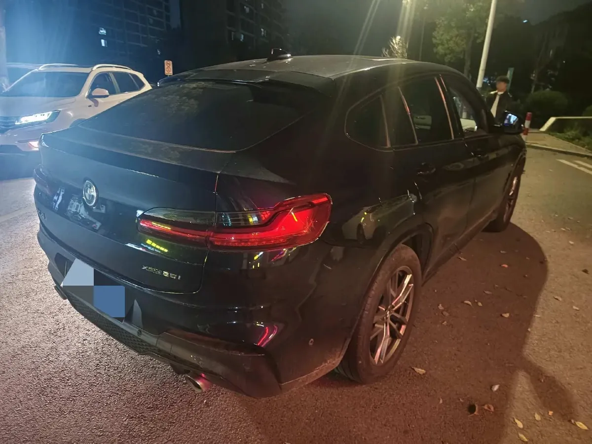 2021 BMW X4 2.0T 184HP L4 8AT,autocango,china used car exporter,china ev exporter,chinese used car exporter,chinese used ev exporter