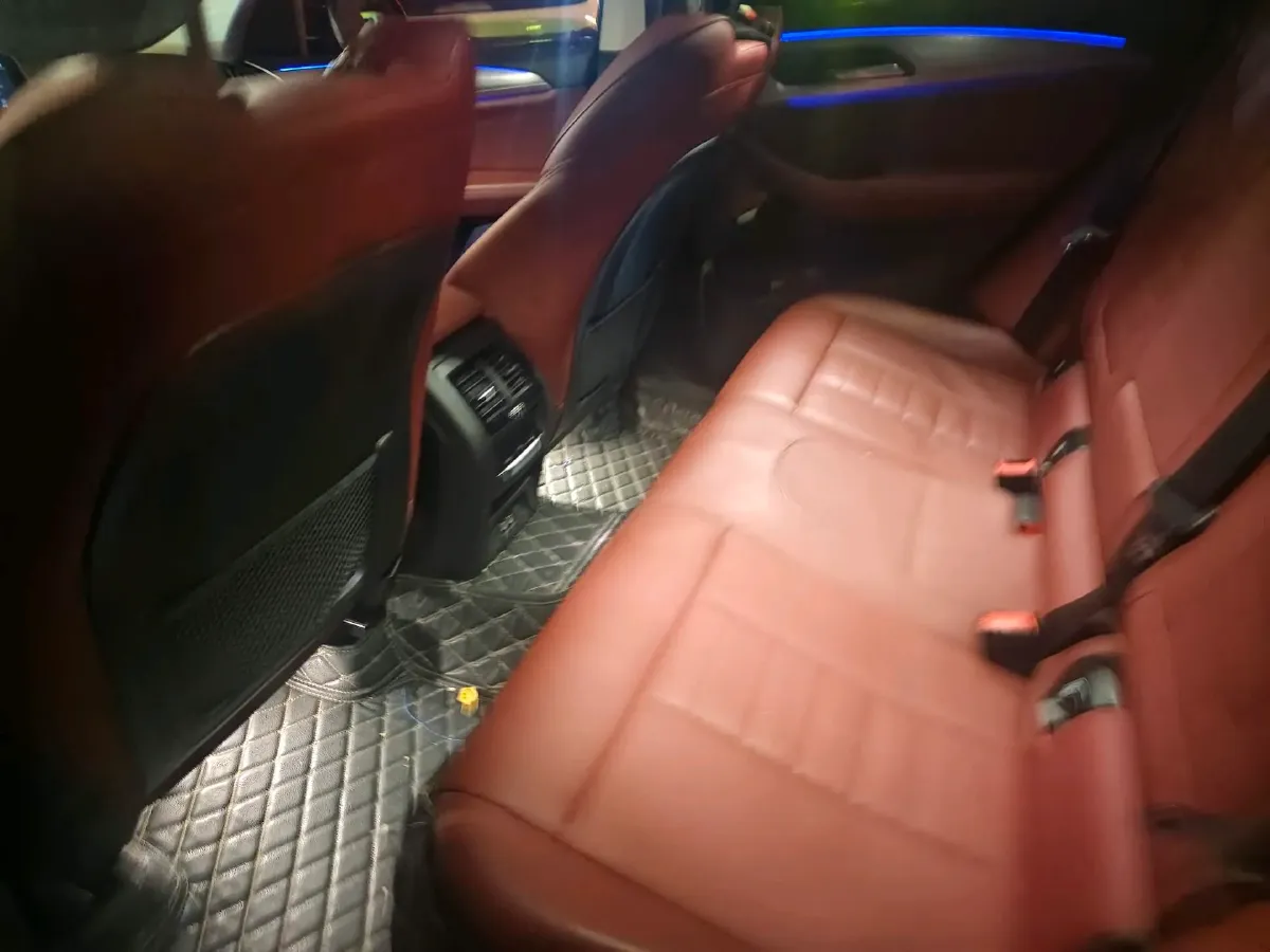 2021 BMW X4 2.0T 184HP L4 8AT,autocango,china used car exporter,china ev exporter,chinese used car exporter,chinese used ev exporter