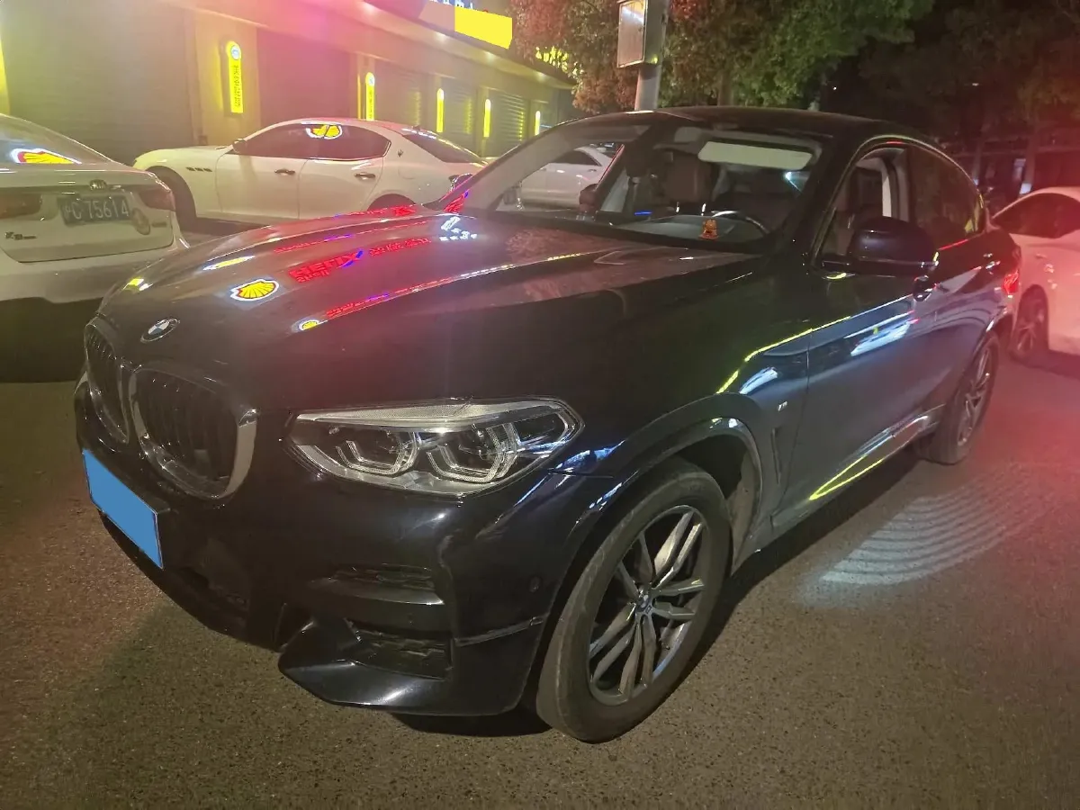 2021 BMW X4 2.0T 184HP L4 8AT,autocango,china used car exporter,china ev exporter,chinese used car exporter,chinese used ev exporter