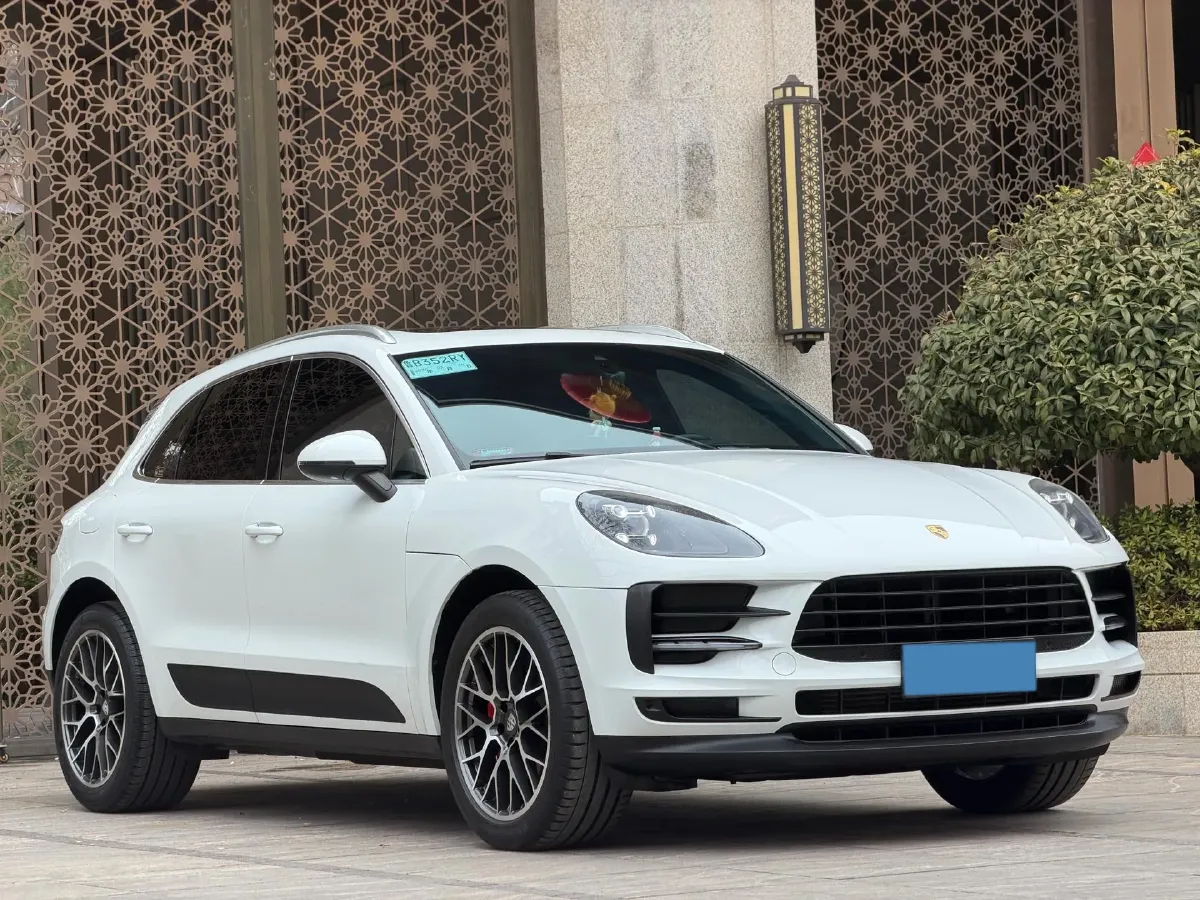 2018 Porsche Macan 2.0T 252HP L4 7DCT,autocango,china used car exporter,china ev exporter,chinese used car exporter,chinese used ev exporter