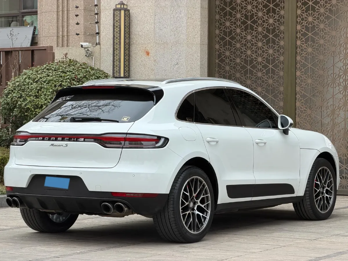 2018 Porsche Macan 2.0T 252HP L4 7DCT,autocango,china used car exporter,china ev exporter,chinese used car exporter,chinese used ev exporter