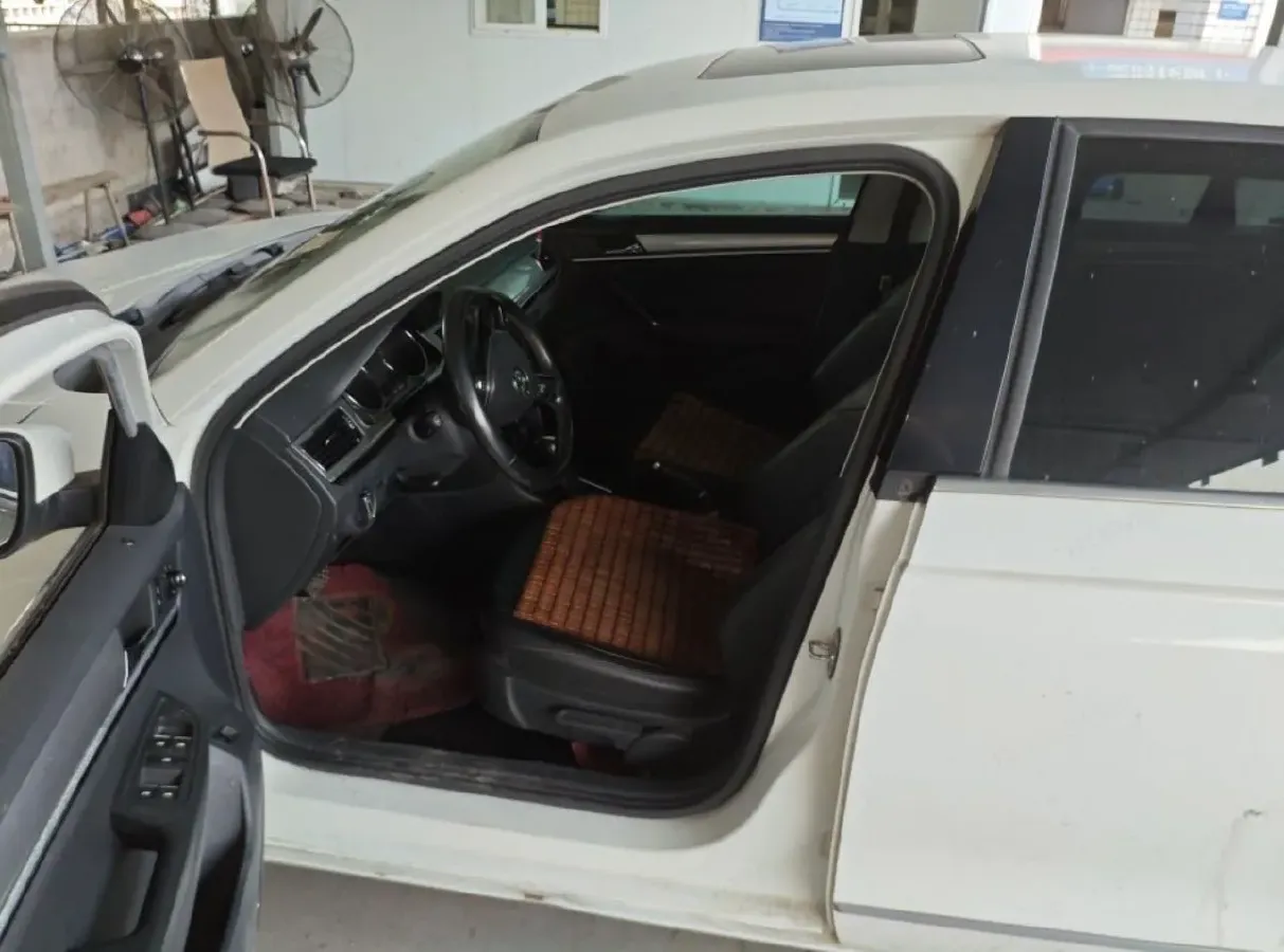 2017 Volkswagen Bora 1.4T 131HP L4 7DCT,autocango,china used car exporter,china ev exporter,chinese used car exporter,chinese used ev exporter