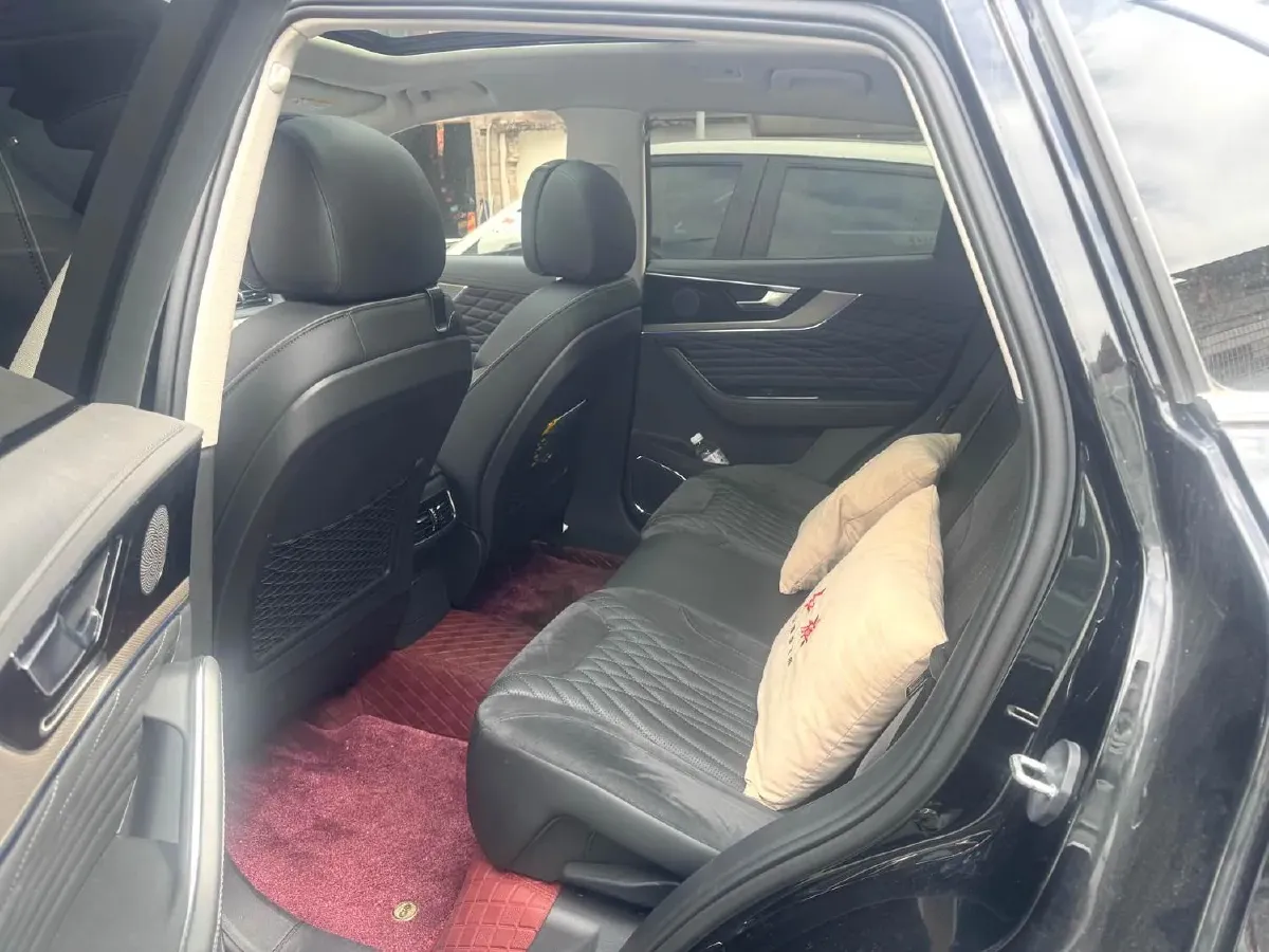 2022 HongQi HS5 2.0T 224HP L4 6AT,autocango,china used car exporter,china ev exporter,chinese used car exporter,chinese used ev exporter