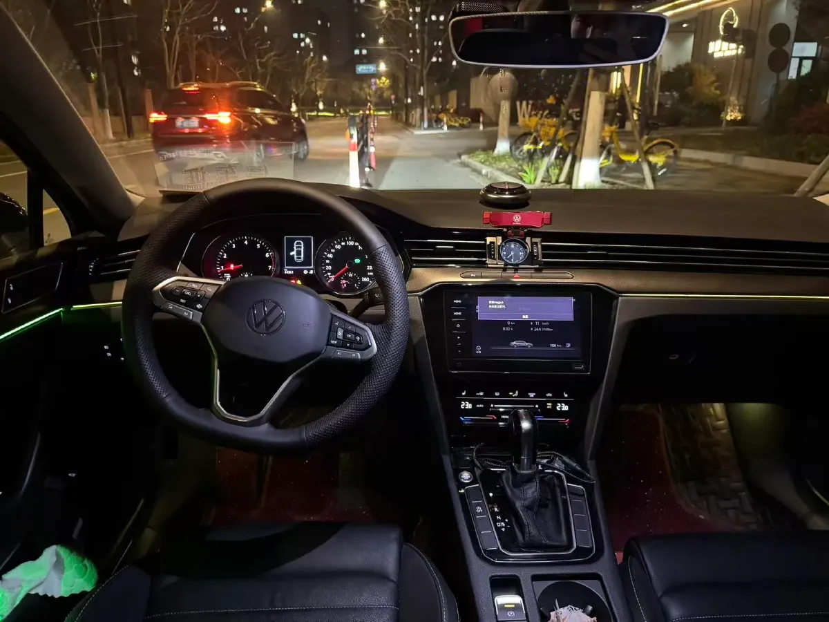 2020 Volkswagen Magotan 2.0T 186HP L4 7DCT,autocango,china used car exporter,china ev exporter,chinese used car exporter,chinese used ev exporter