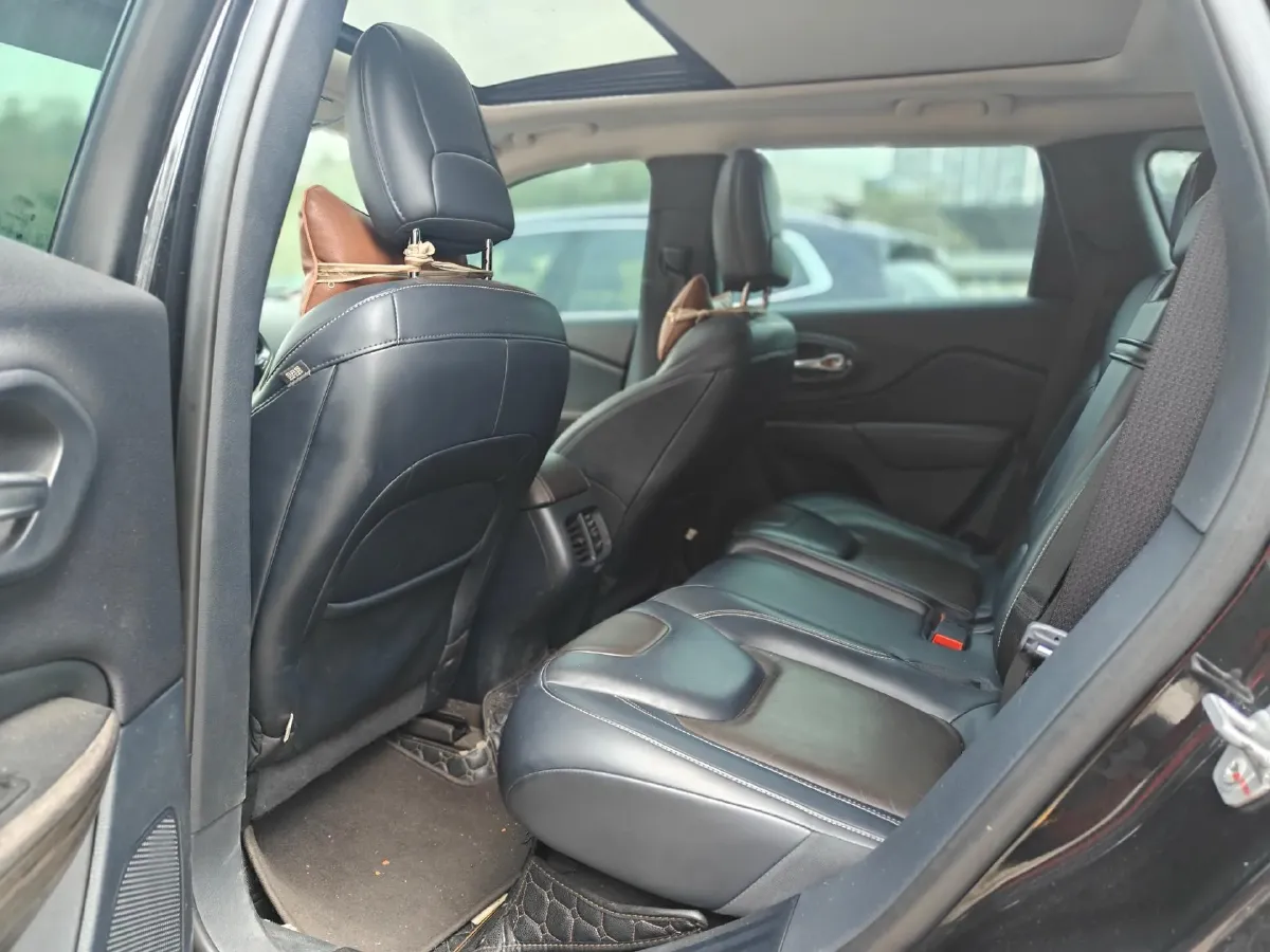 2022 Audi Q2L 1.4T 150HP L4 7DCT,autocango,china used car exporter,china ev exporter,chinese used car exporter,chinese used ev exporter