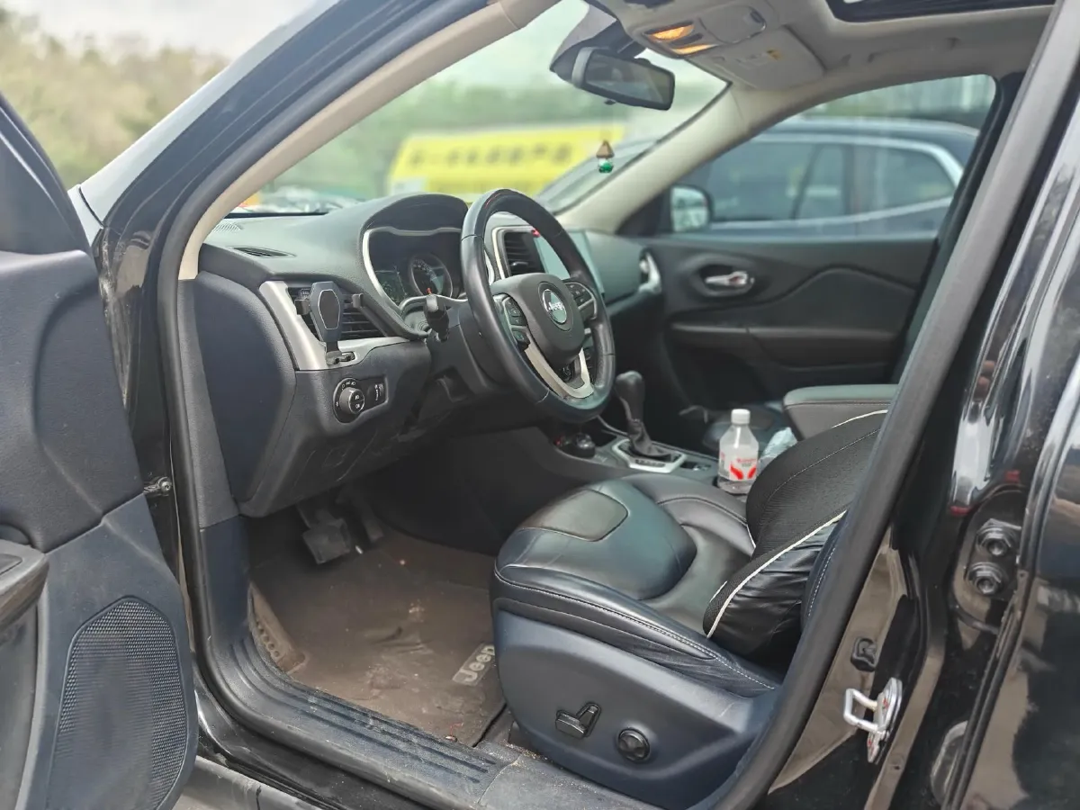 2022 Audi Q2L 1.4T 150HP L4 7DCT,autocango,china used car exporter,china ev exporter,chinese used car exporter,chinese used ev exporter