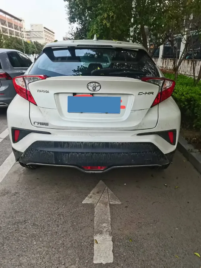 2020 Toyota C-HR 2.0L 171HP L4 CVT,autocango,china used car exporter,china ev exporter,chinese used car exporter,chinese used ev exporter