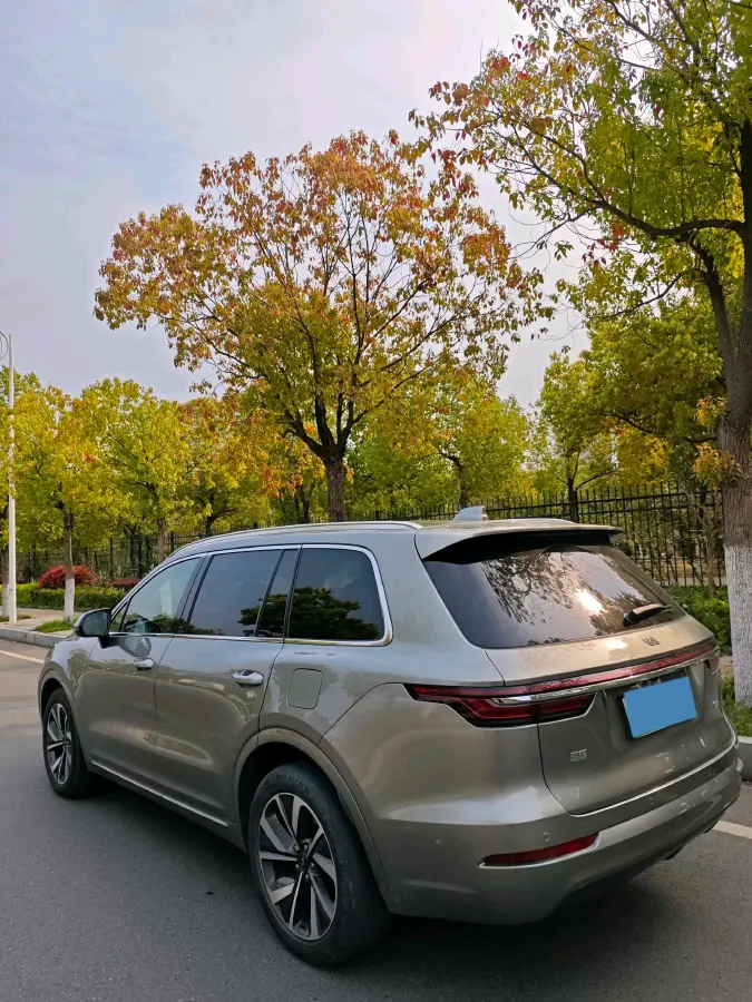 2021 Li ONE Range Extended 131HP REEV 40.5KWH,autocango,china used car exporter,china ev exporter,chinese used car exporter,chinese used ev exporter