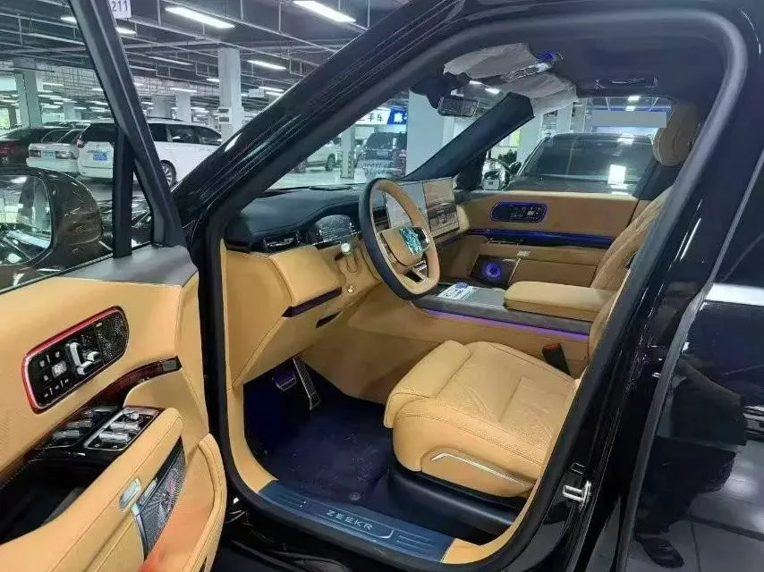 2025 Zeekr 9X 2.0T 279HP L4 1DHT PHEV,autocango,china used car exporter,china ev exporter,chinese used car exporter,chinese used ev exporter