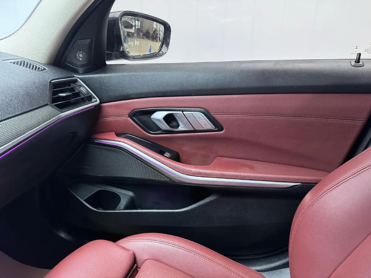 2022 BMW 3 Series 2.0T 184HP L4 8AT,autocango,china used car exporter,china ev exporter,chinese used car exporter,chinese used ev exporter