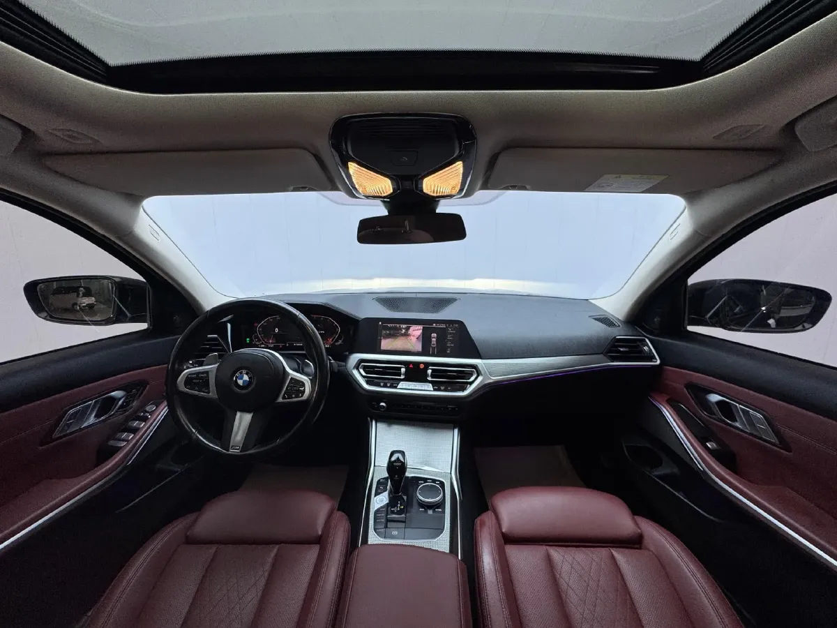 2022 BMW 3 Series 2.0T 184HP L4 8AT,autocango,china used car exporter,china ev exporter,chinese used car exporter,chinese used ev exporter