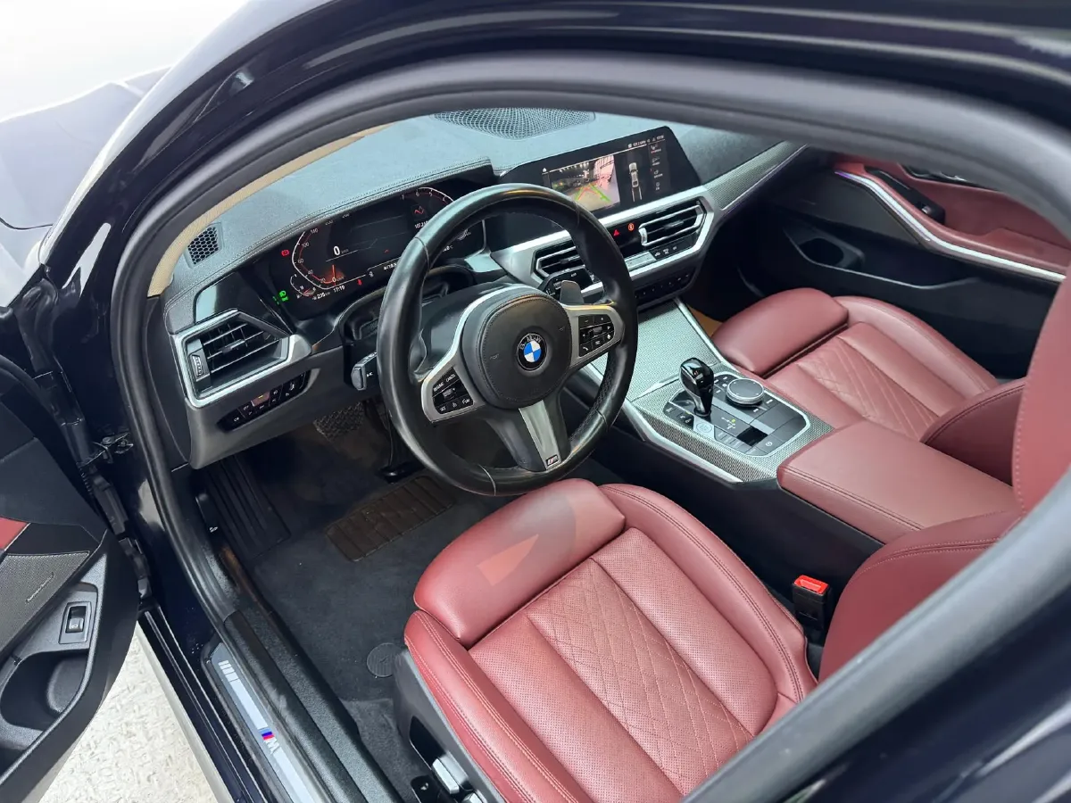 2022 BMW 3 Series 2.0T 184HP L4 8AT,autocango,china used car exporter,china ev exporter,chinese used car exporter,chinese used ev exporter