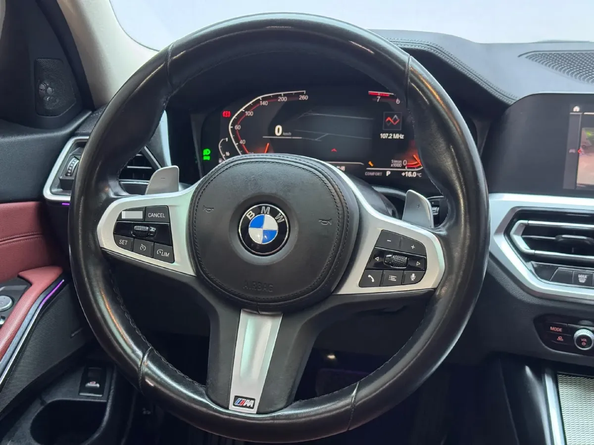 2022 BMW 3 Series 2.0T 184HP L4 8AT,autocango,china used car exporter,china ev exporter,chinese used car exporter,chinese used ev exporter
