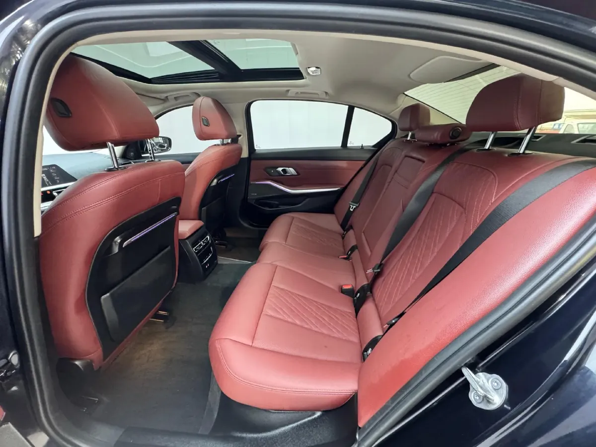 2022 BMW 3 Series 2.0T 184HP L4 8AT,autocango,china used car exporter,china ev exporter,chinese used car exporter,chinese used ev exporter