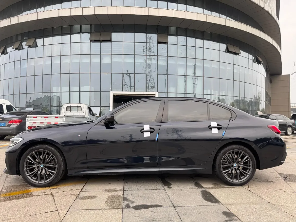 2022 BMW 3 Series 2.0T 184HP L4 8AT,autocango,china used car exporter,china ev exporter,chinese used car exporter,chinese used ev exporter