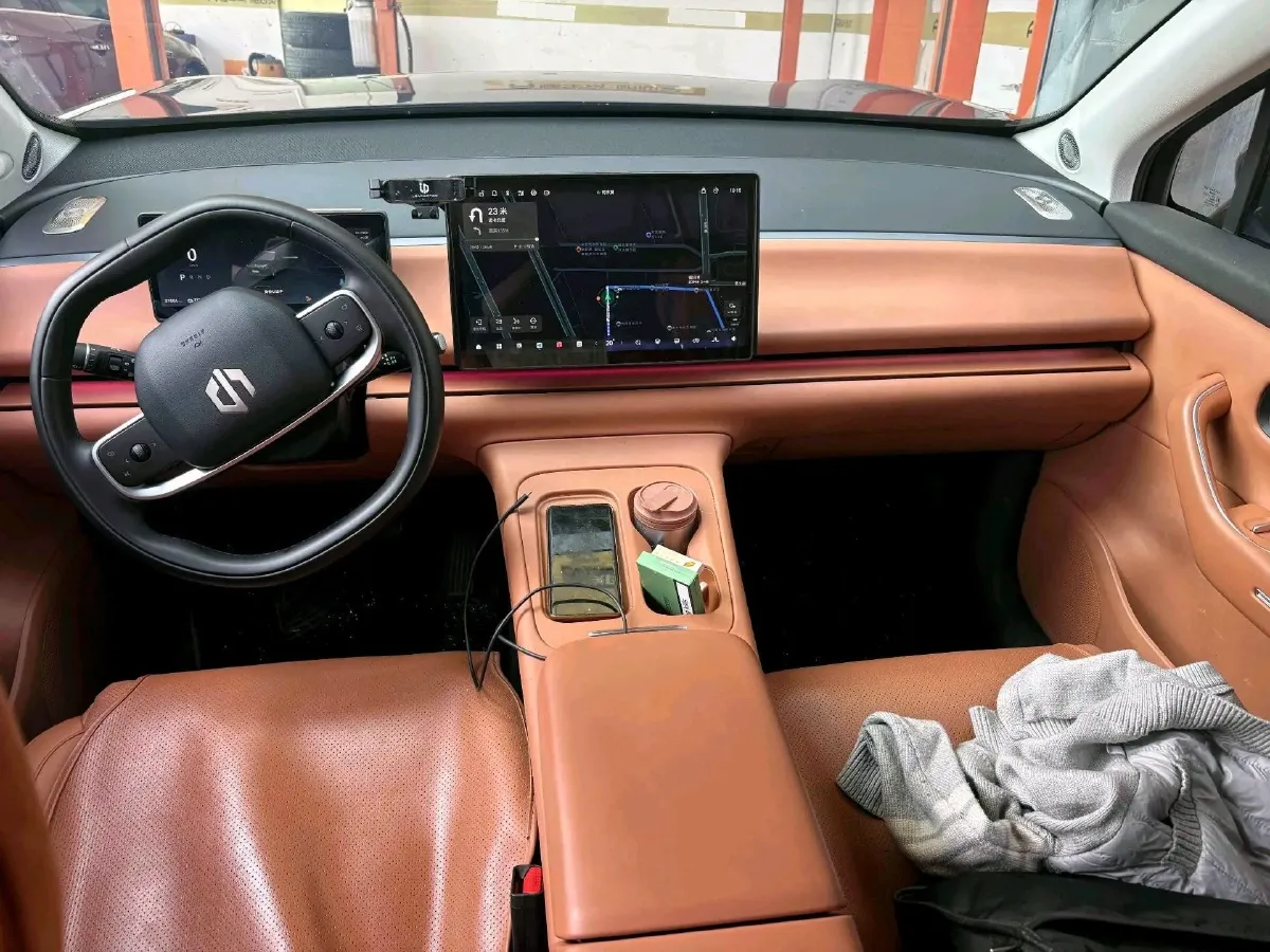 2024 Leapmotor C16 BEV 67.7KWH,autocango,china used car exporter,china ev exporter,chinese used car exporter,chinese used ev exporter