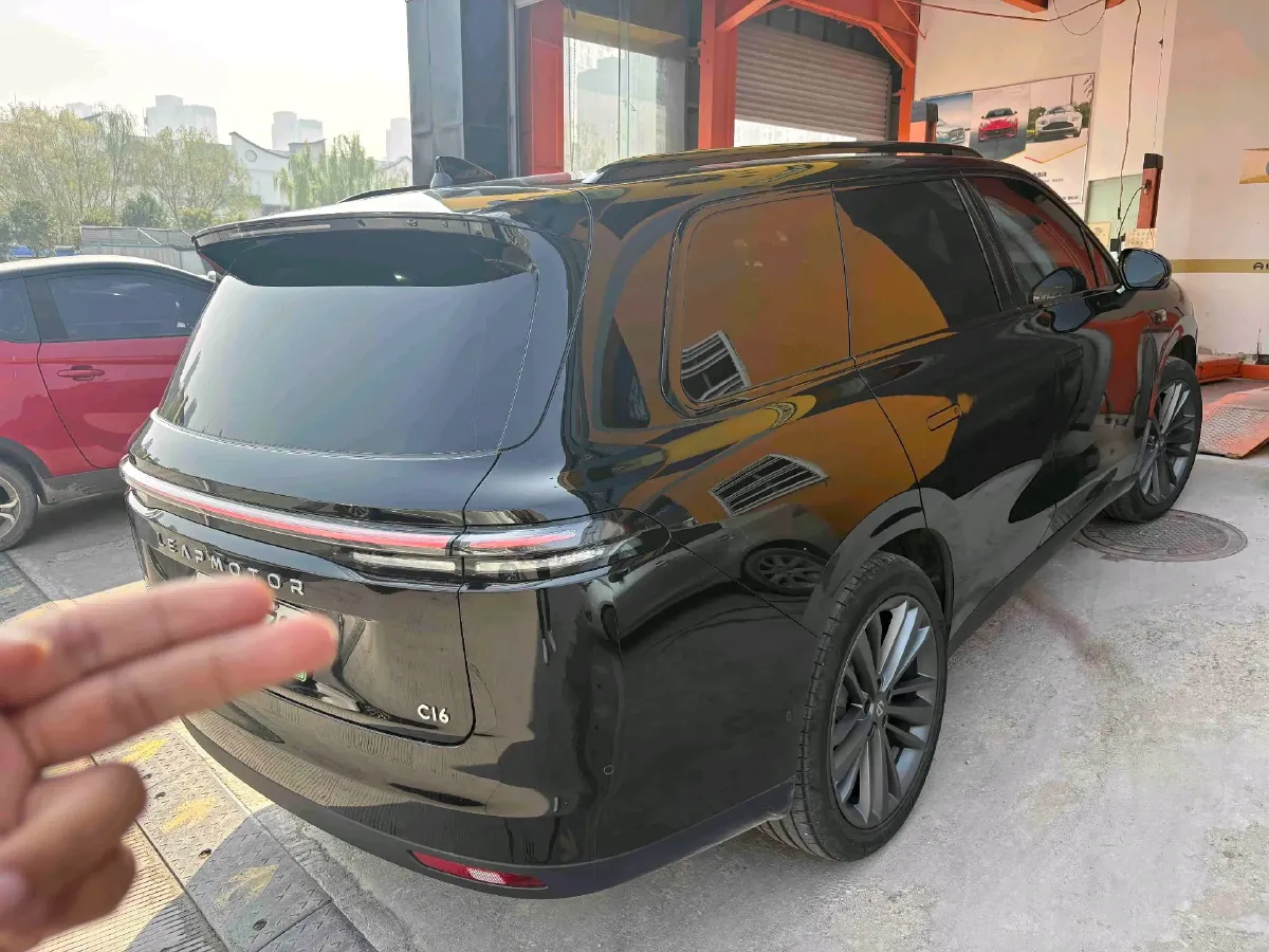 2024 Leapmotor C16 BEV 67.7KWH,autocango,china used car exporter,china ev exporter,chinese used car exporter,chinese used ev exporter