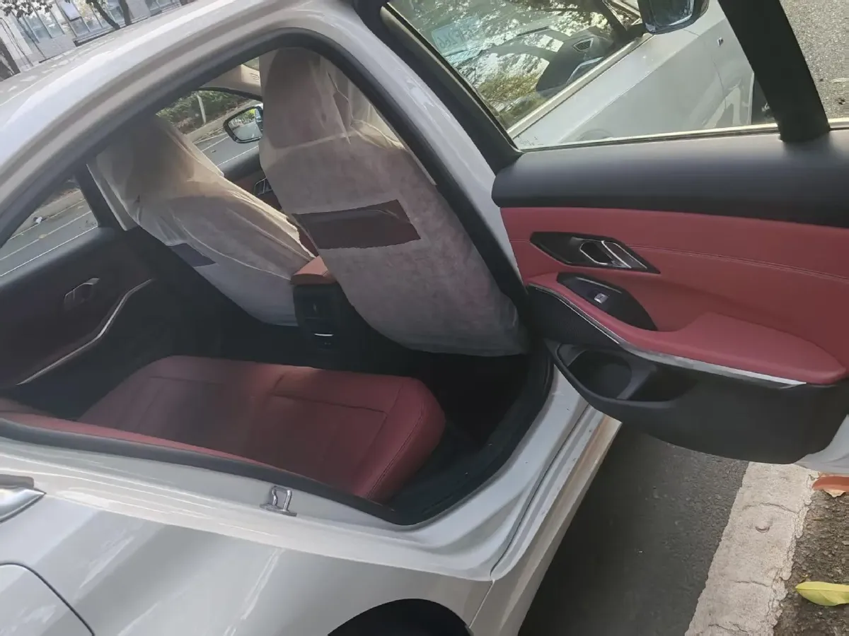 2025 BMW 3 Series 2.0T 184HP L4 8AT,autocango,china used car exporter,china ev exporter,chinese used car exporter,chinese used ev exporter